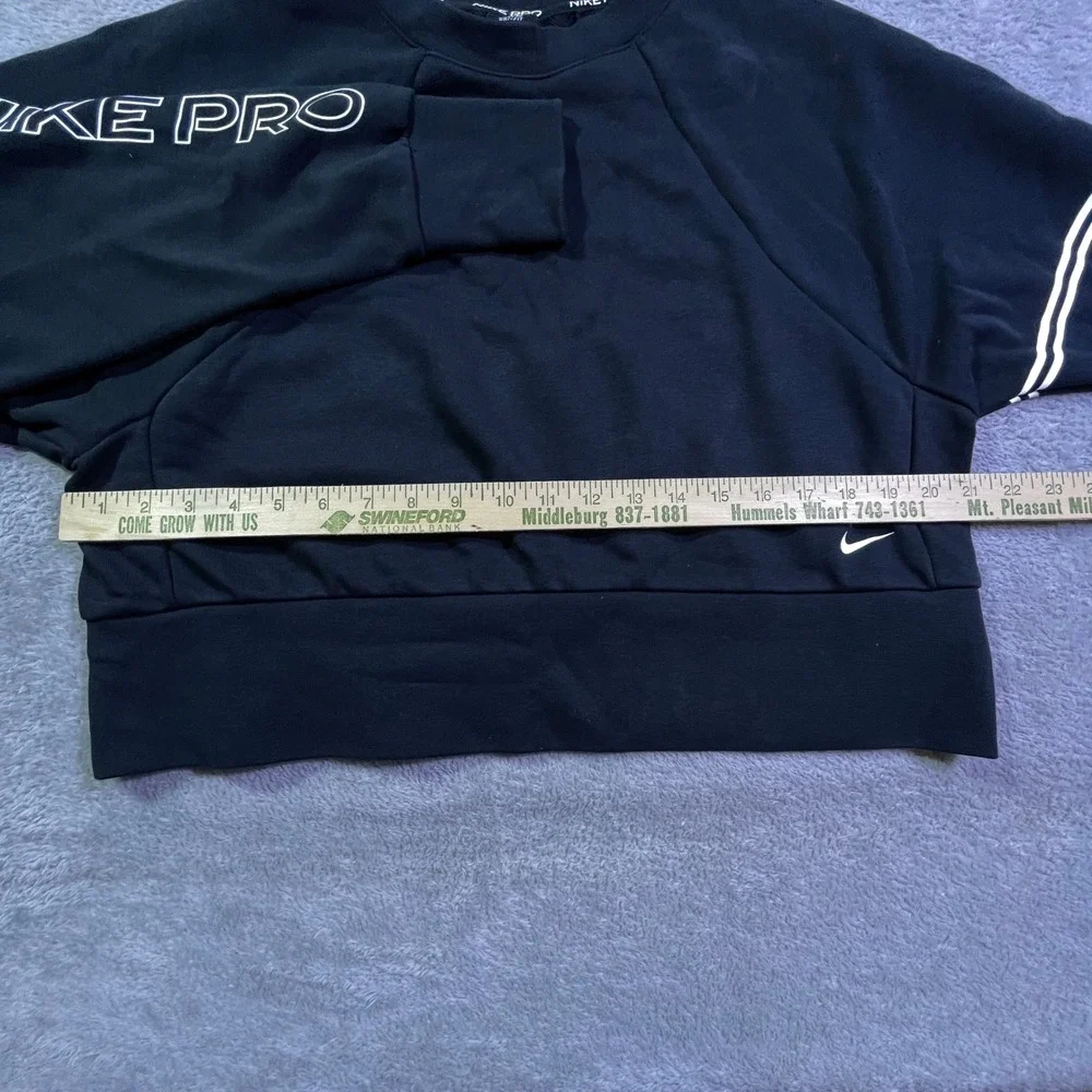 Nike Pro Dri Fit Black Cropped Sweatshirt Women's‎ Size Medium